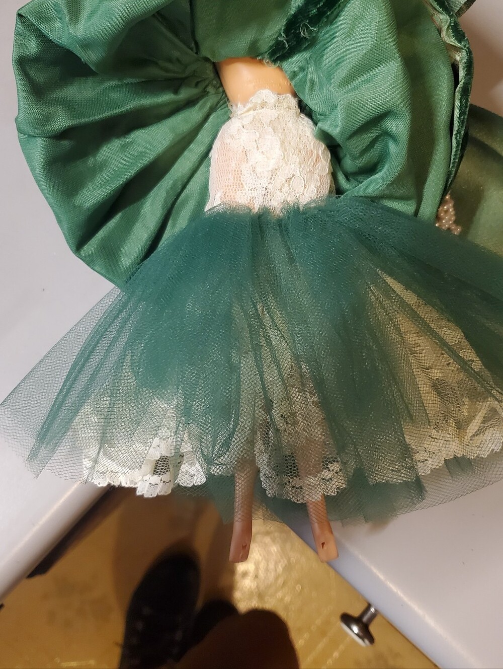 Vintage Barbie With Custom-made Beaded Gown And Accessories - Picture 11 of 14